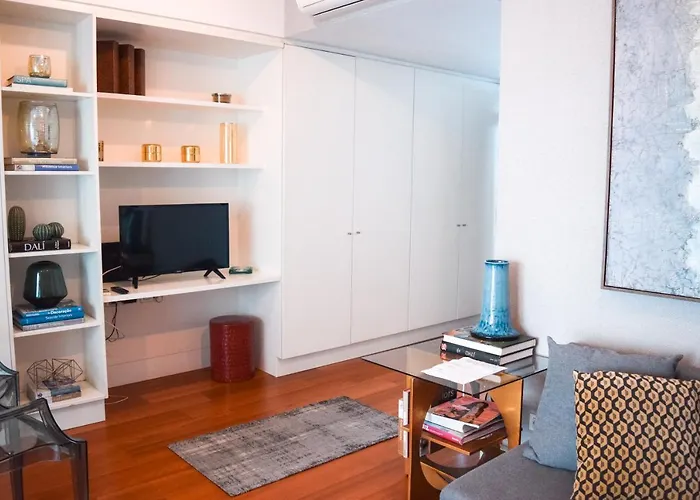 Lisbon Bairro Alto Apartments Free Parking